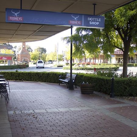 Court House Hotel Boorowa Extérieur photo