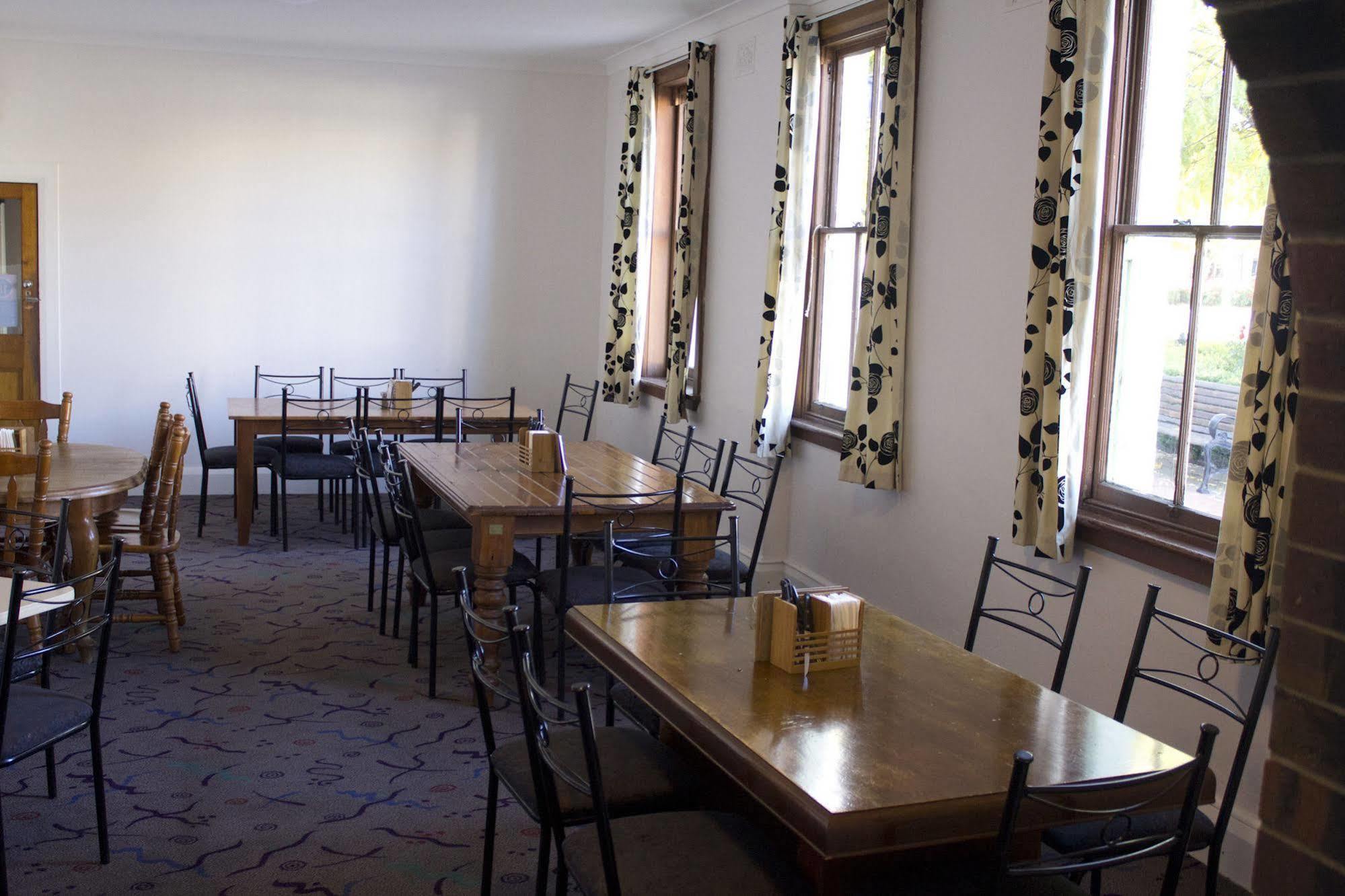 Court House Hotel Boorowa Extérieur photo