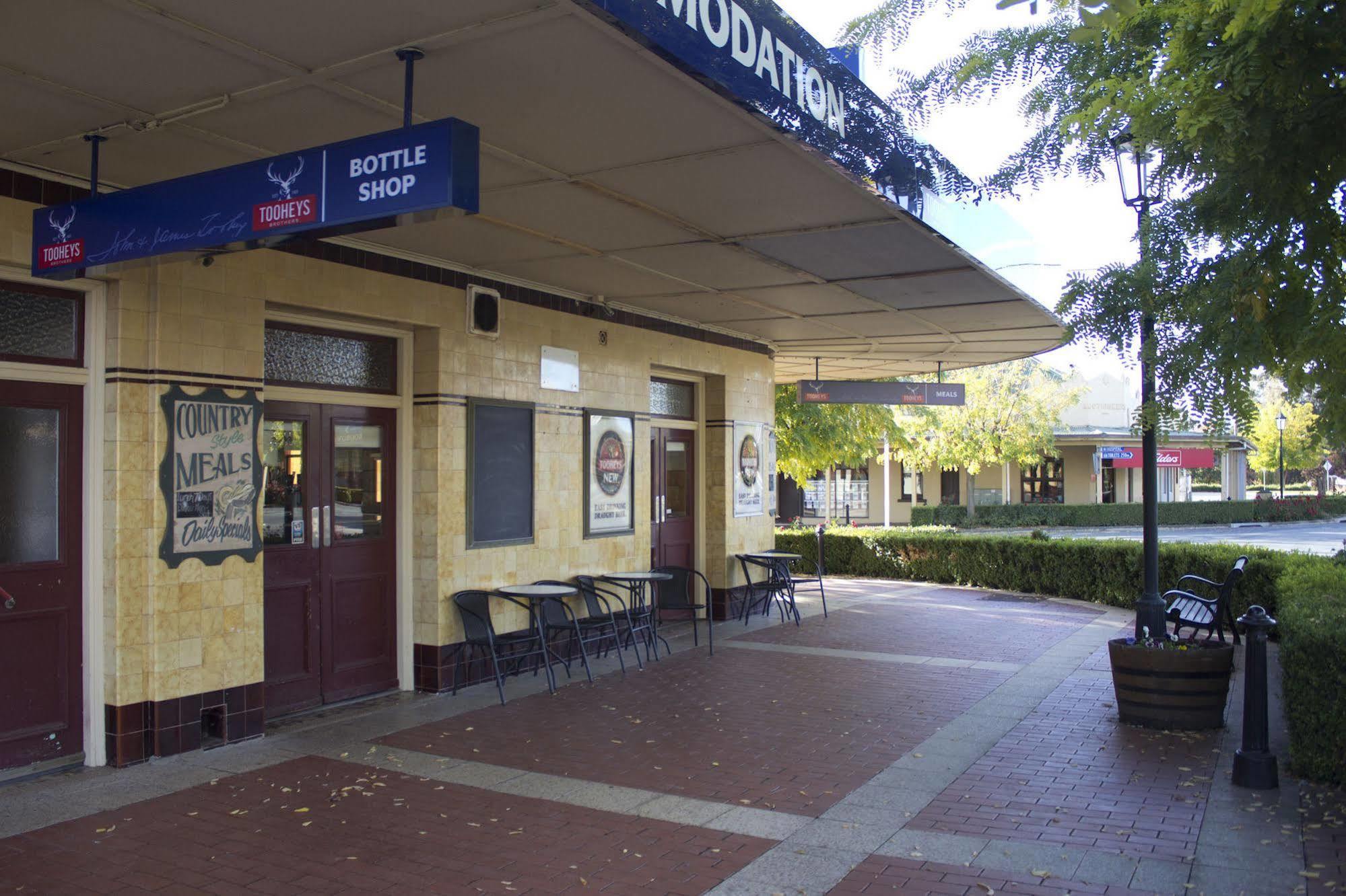 Court House Hotel Boorowa Extérieur photo